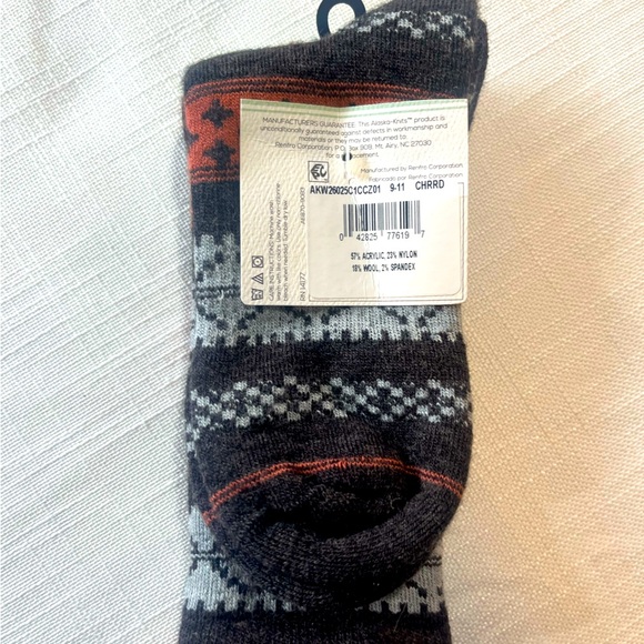 NWT Alaska Knits Women's Lightweight Wool Blend Crew Socks - SZ 4-10 - Picture 2 of 2